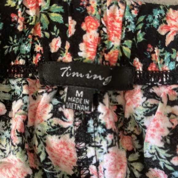 Patterned shorts - Picture 2 of 2